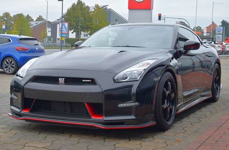 Nissan GT-R NISMO *Clubsport Paket* 700 PS
